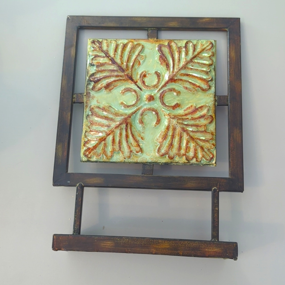 Metal decor